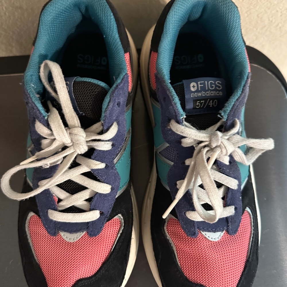 FIGS New Balance CACTUS DESERT ROSE - Picture 4 of 8